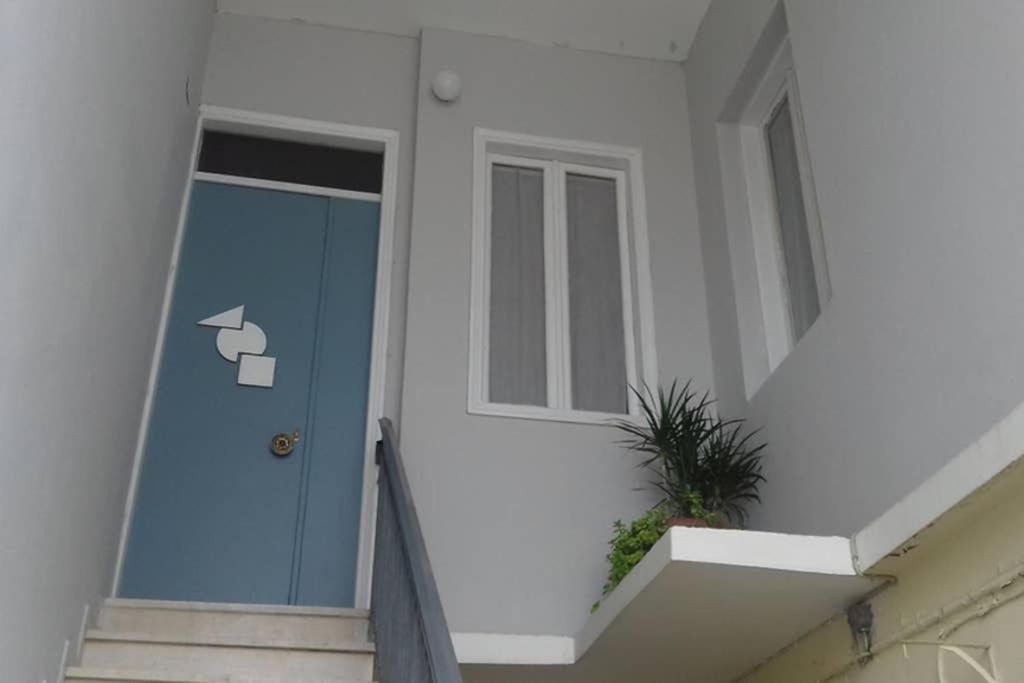 Paris House 1 Lejlighed Patras Eksteriør billede